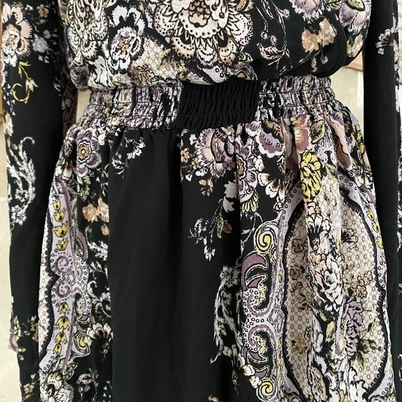 Xhilaration Boho Bell Sleeve Mini Surplice Dress S - Picture 5 of 15